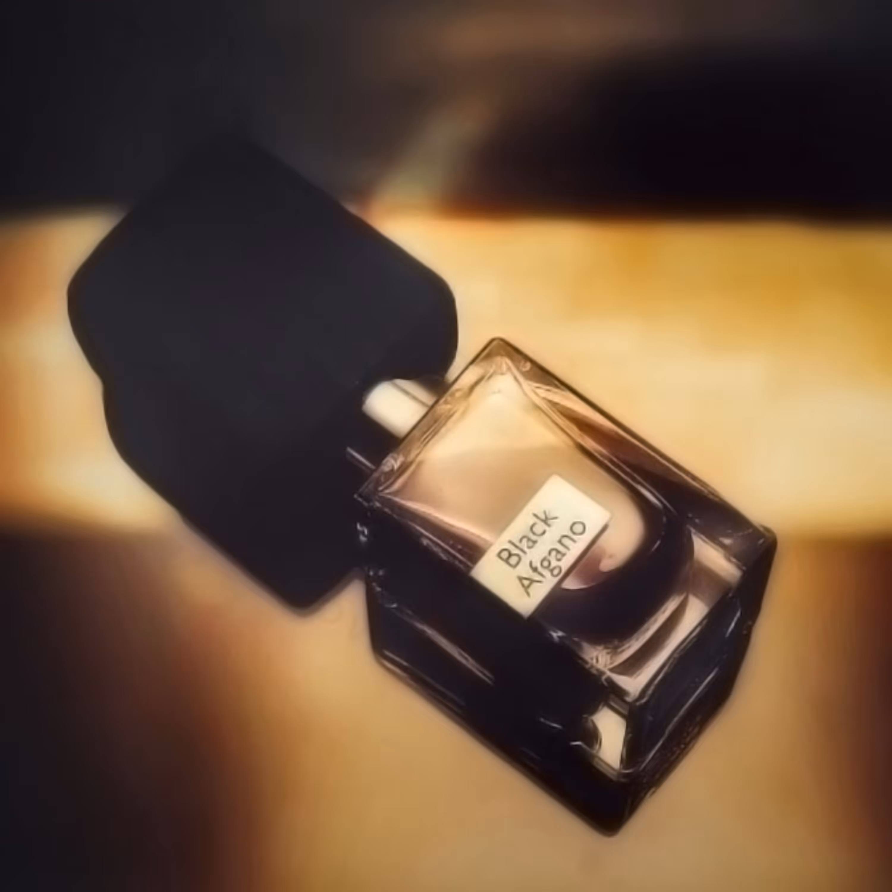 عطر بلک افغان با حجم 10 میل - Nasomatto Black Afgano