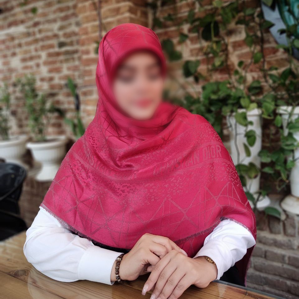 روسری زنانه  دورو روسری نخ ابریشم قواره140 وارداتی