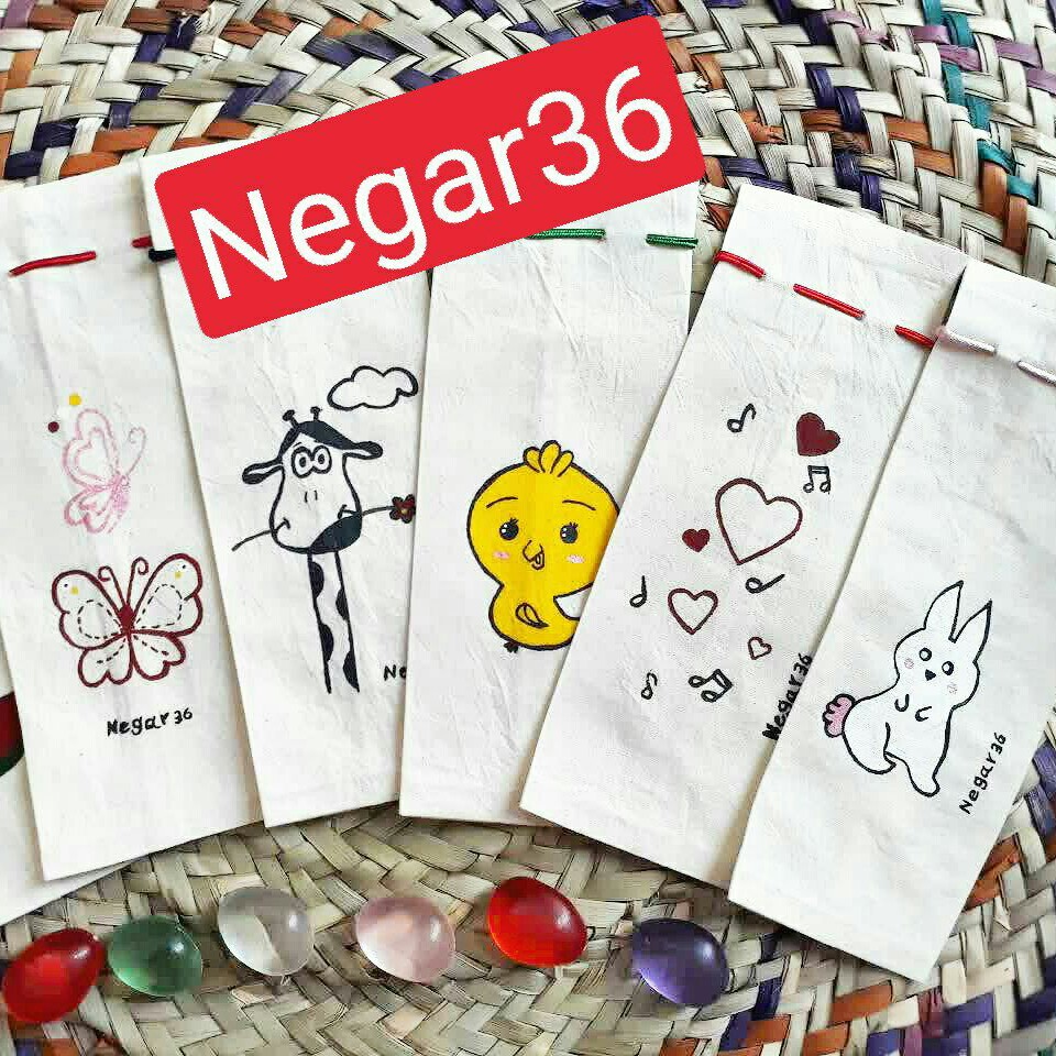 جامدادی پارچه ای از جنس متقال مناسب برای لوازم التحریر وسایل آرایشی عینک و غیره در ابعاد 8در18 سانتی متر با طرح های متنو