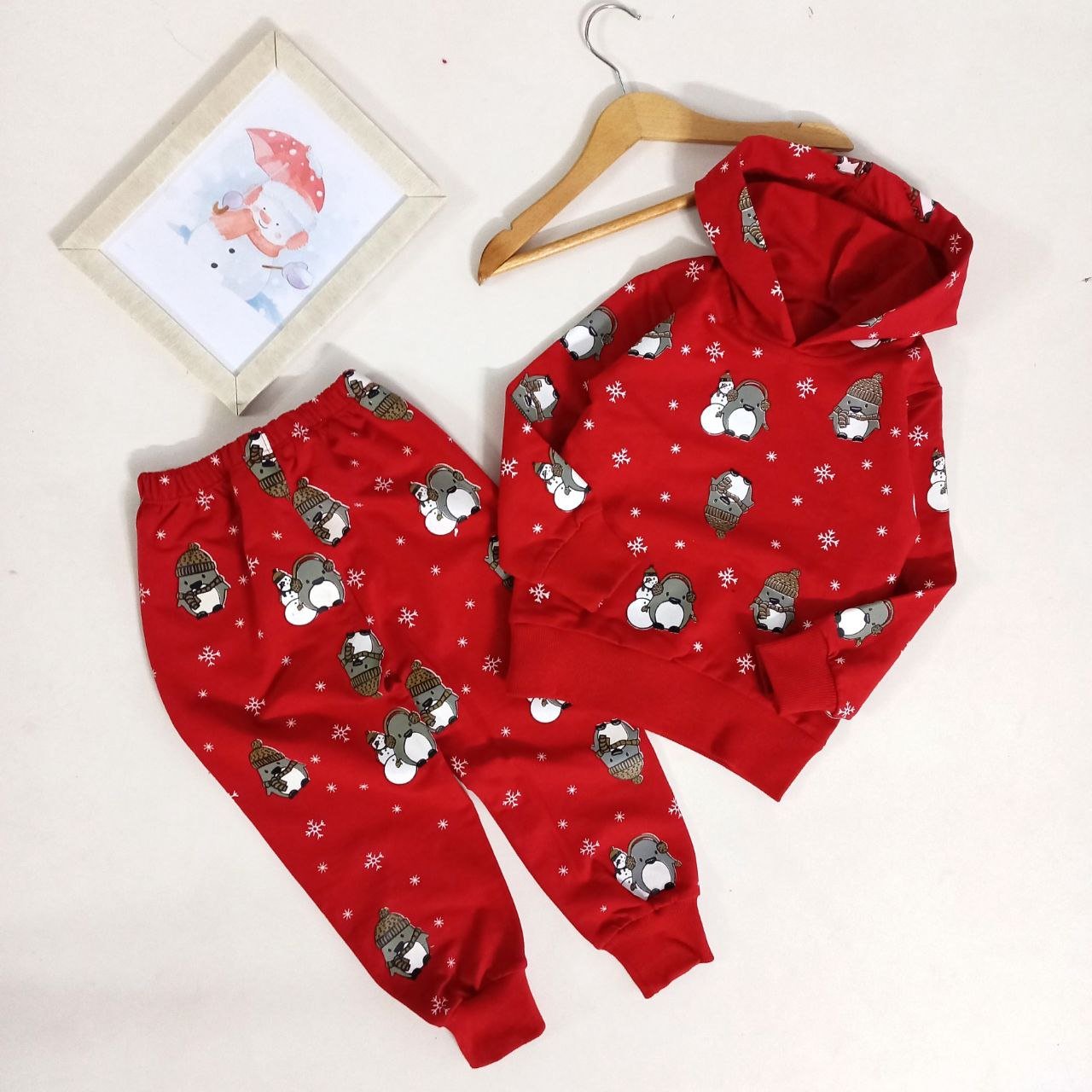 ست جذاب اسپورت، مناسب 1 تا 8 سال، هم دخترونه هم پسرونه جنس دورس  عالی ، شیک و لاکچری