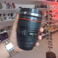 ماگ لنز دوربین طرح Canon.                                