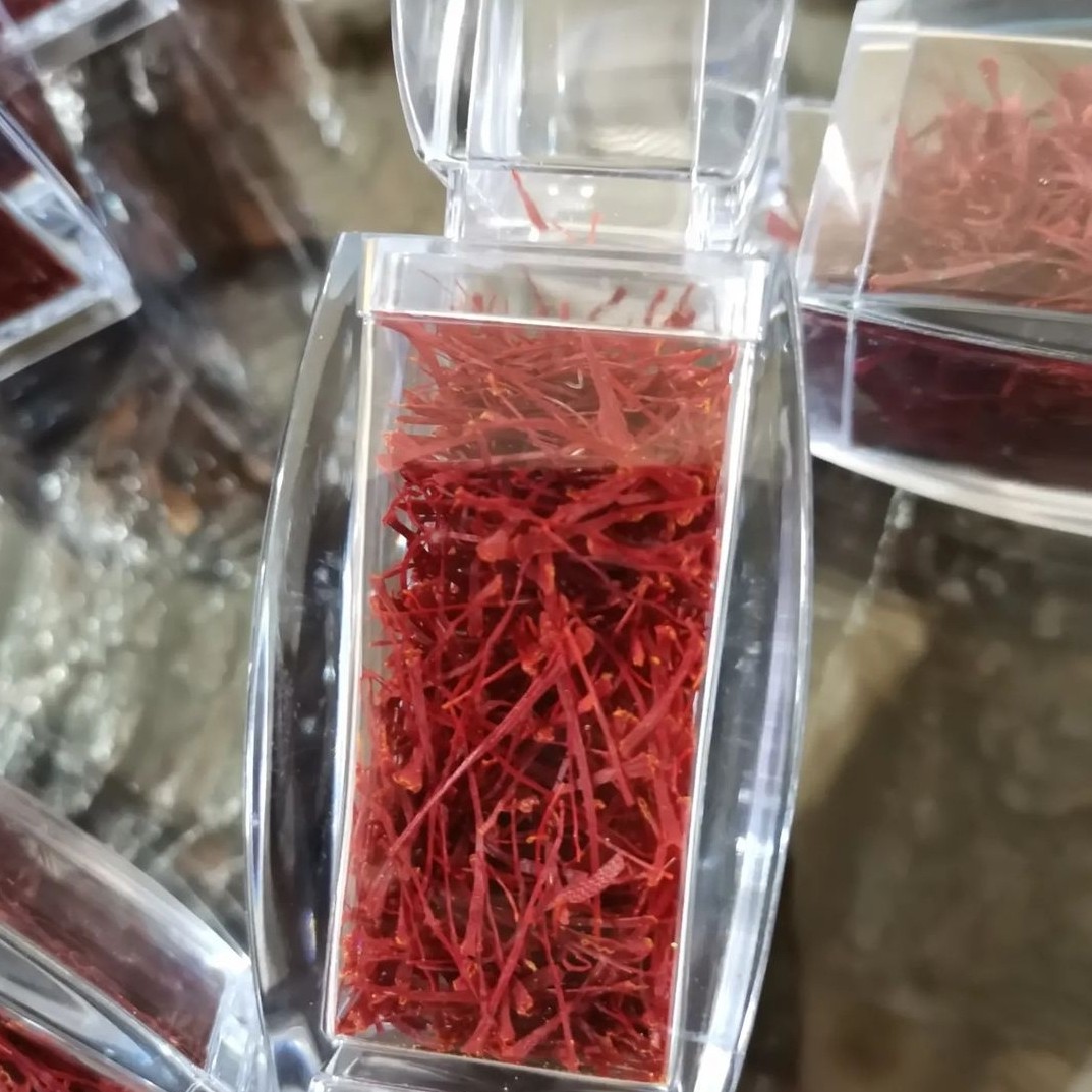 زعفران گوهر یک گرمی اعلاء درجه یک