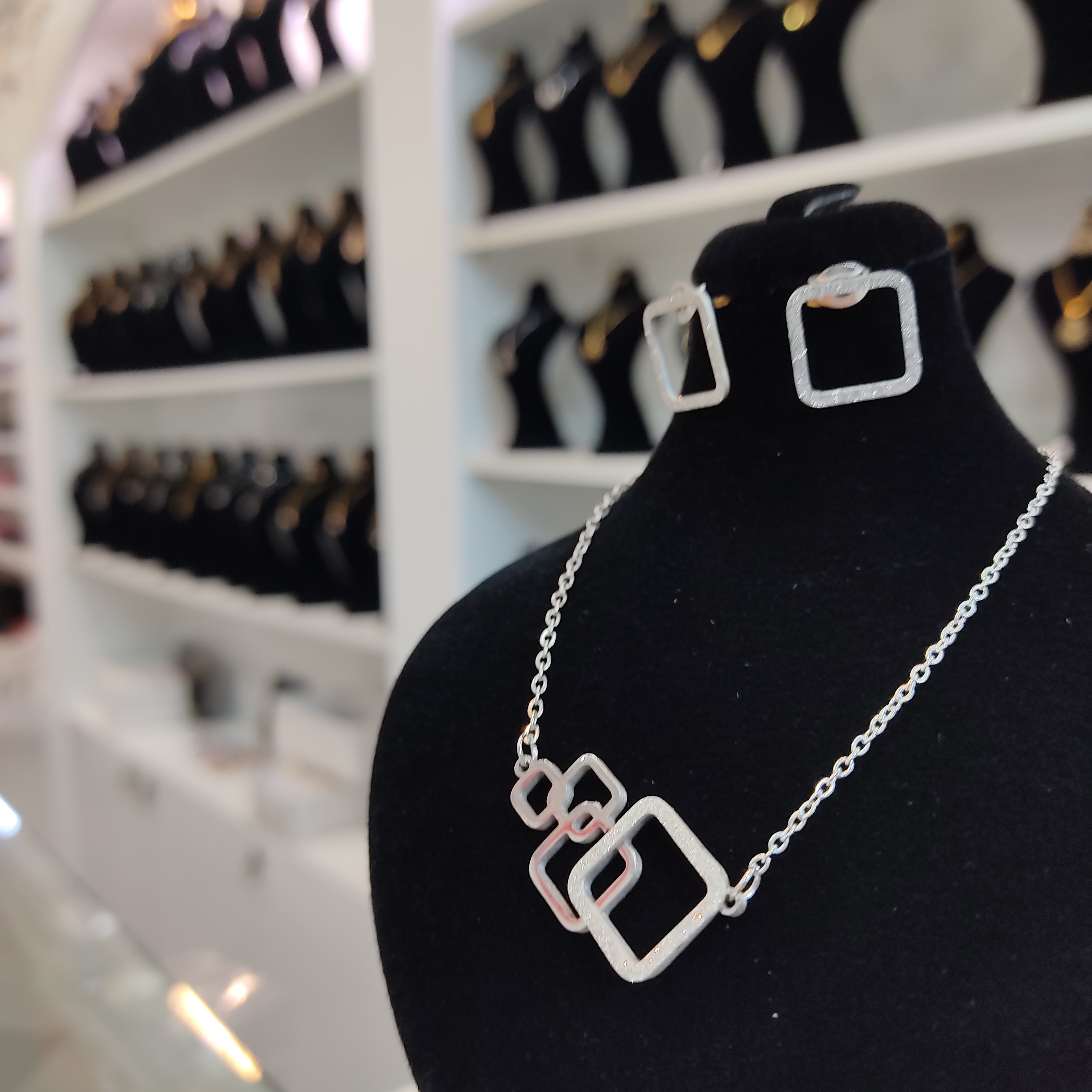 نیمست استیل شنی آینه ای طرح جدید رنگ ثابت همراه زنجیر استیل