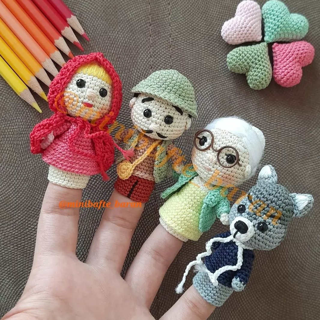 عروسکهای سردمداری بافتنی