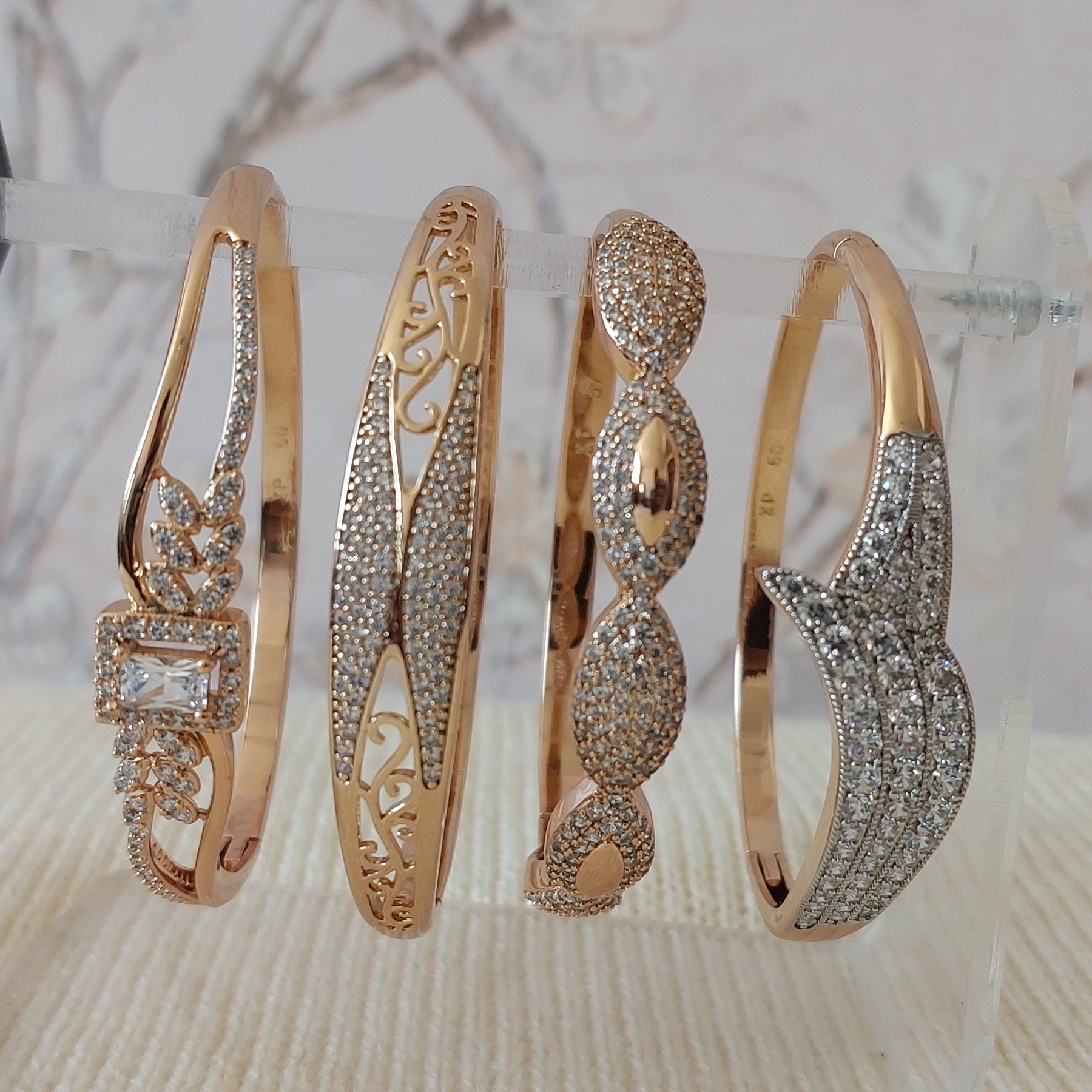 دستبند النگویی ژوپینگ