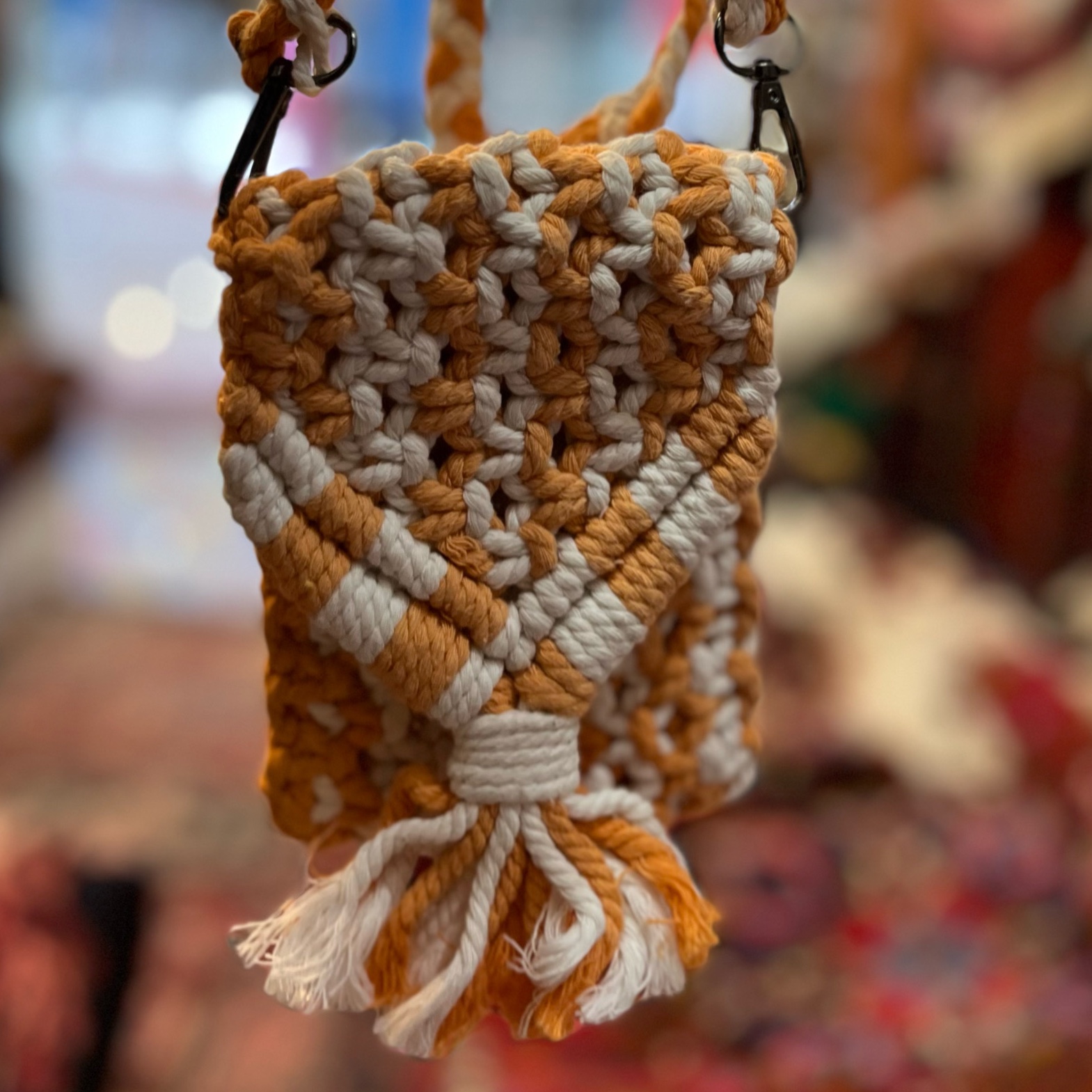 جا موبایلی دست دوز