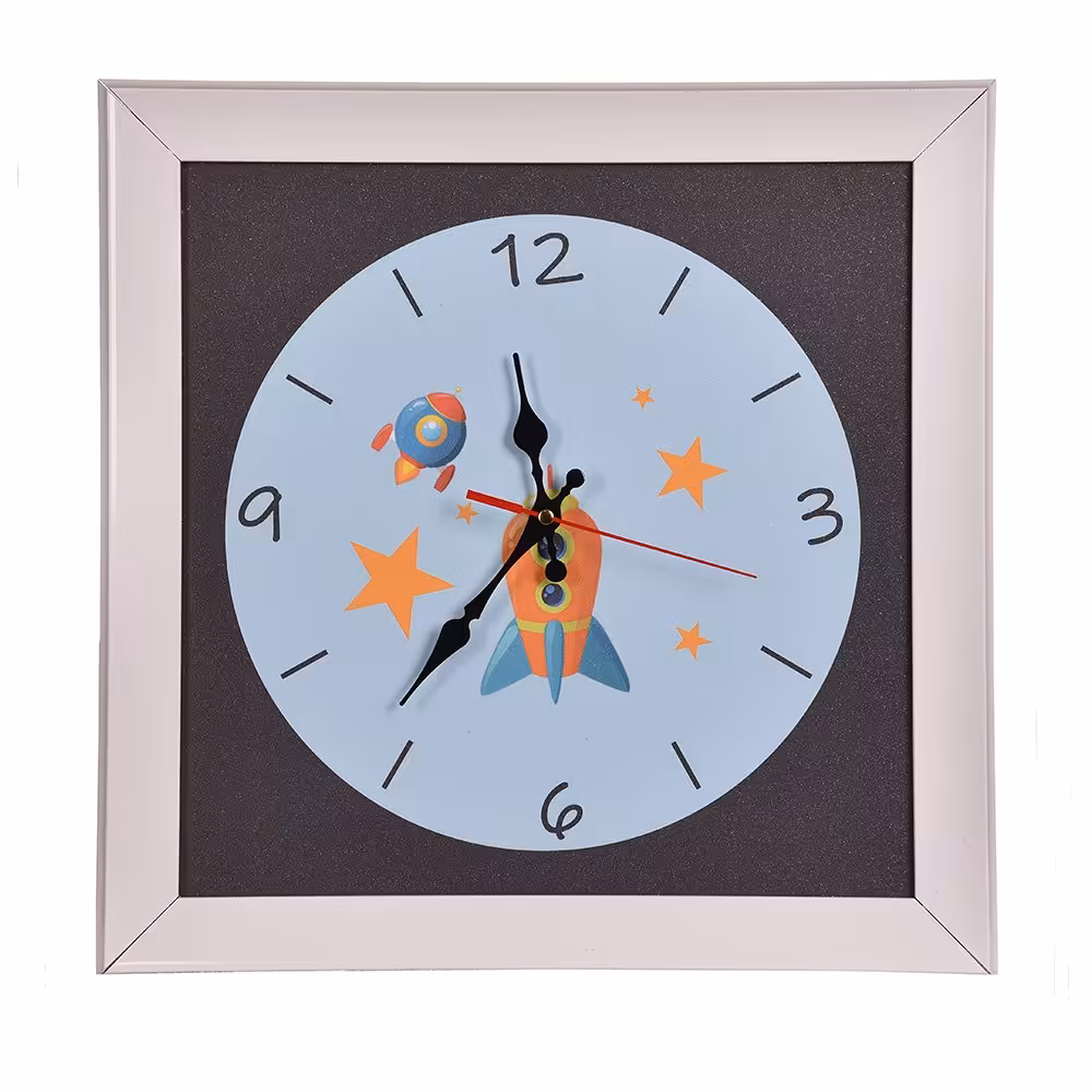 ساعت دیواری کودک مدل فضاپیما سفینه ای