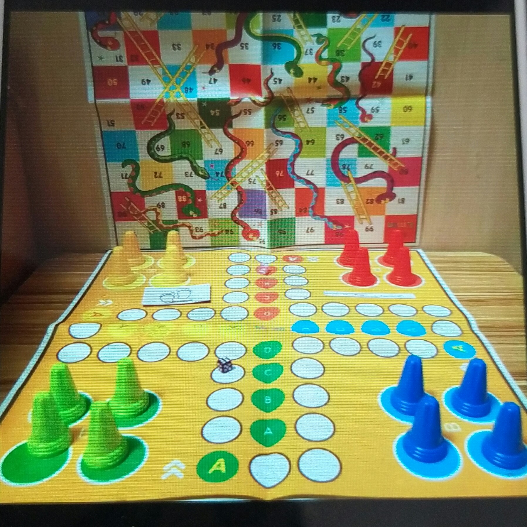 منج ومار پلاستیکی بزرگ تقریبا 45در 45سانت