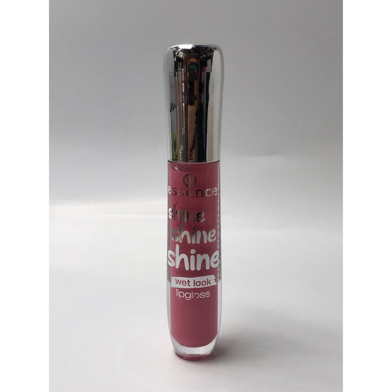 رژلب مایع براق بادوام 03 اسنس - essence