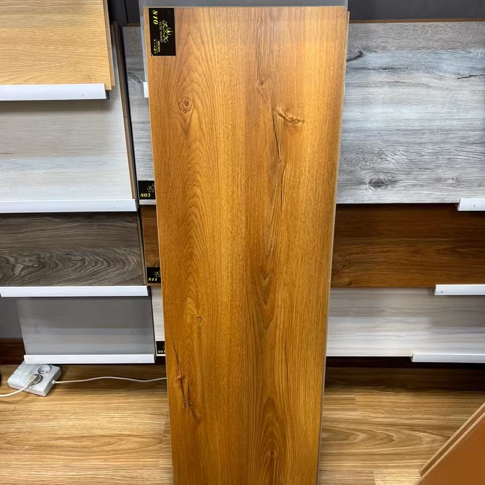 لمینت پارکت لوکس وود Luxe wood کد 810 (پس کرایه)