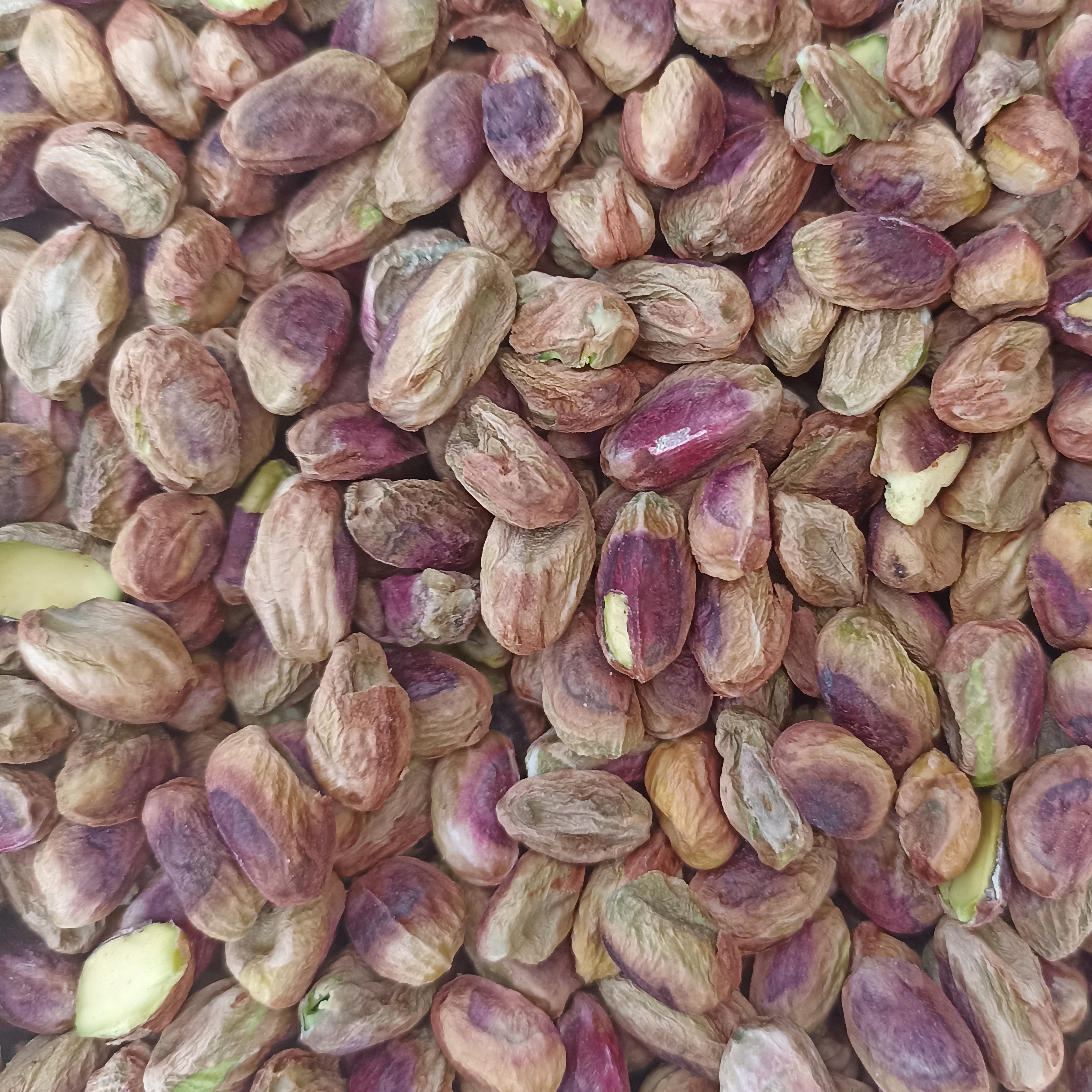 مغز پسته دست شکن درجه یک