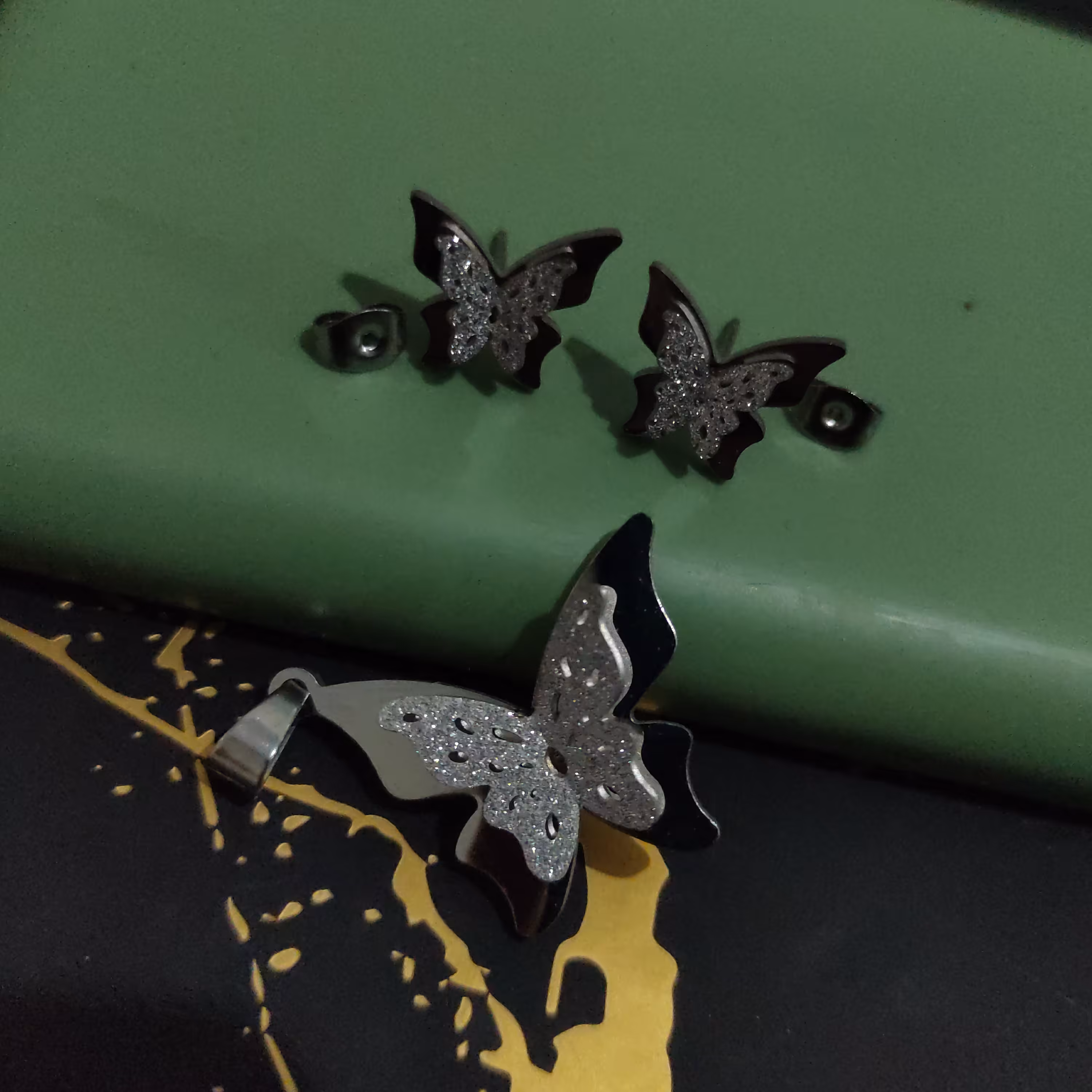 نیم ست پروانه نقره ای 