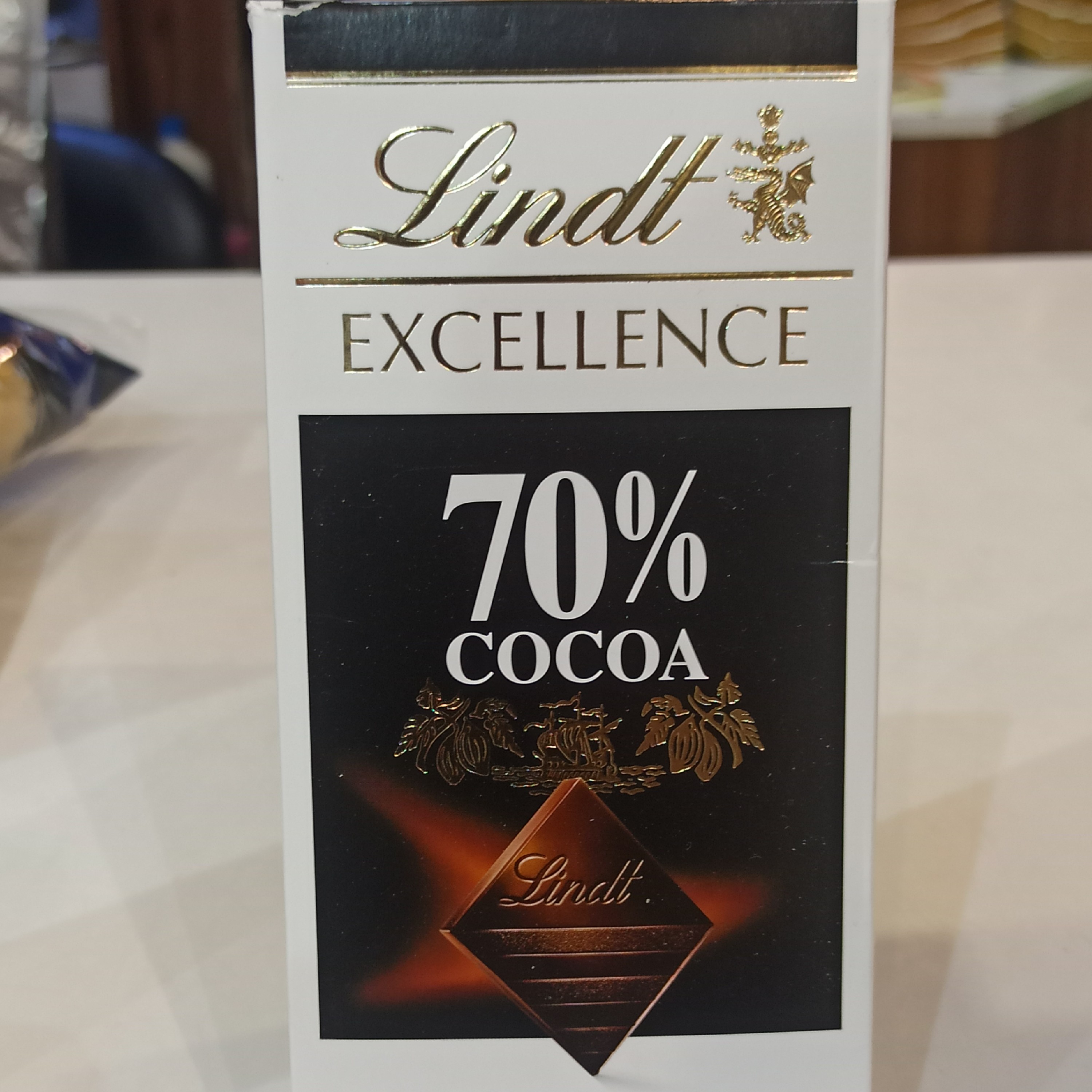 شکلات lindt excellence تلخ 70 درصد اصل
