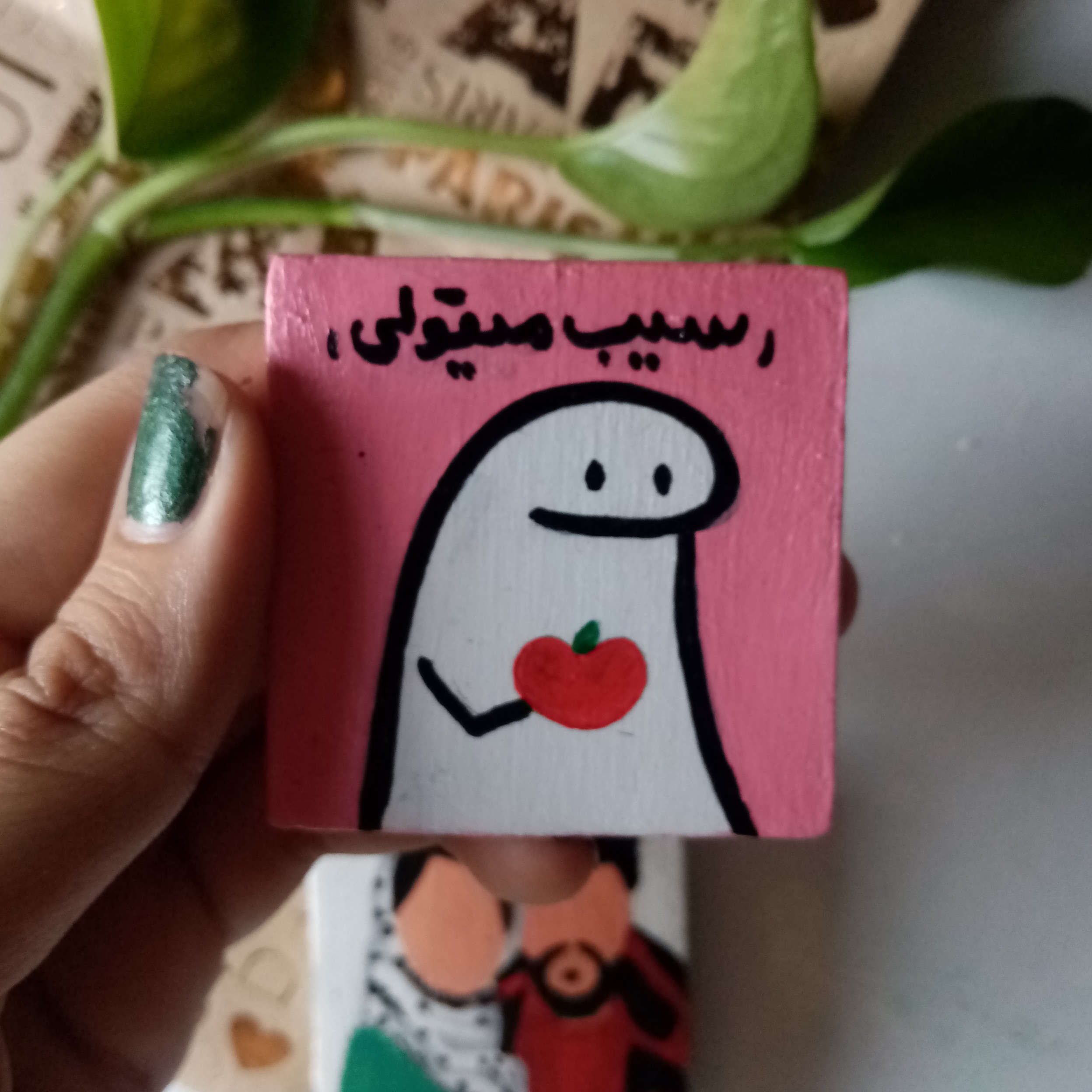 مگنت سفالی یخچال طرح میقولی