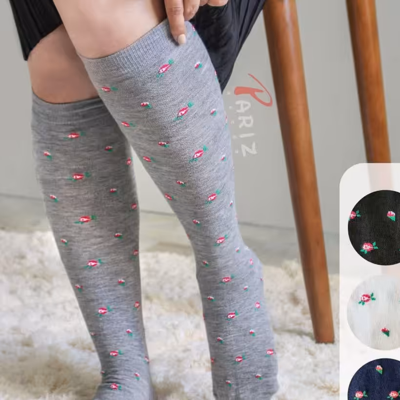 جوراب نخی ساق بلند گلدار،زمینه مشکی و سورمه ای