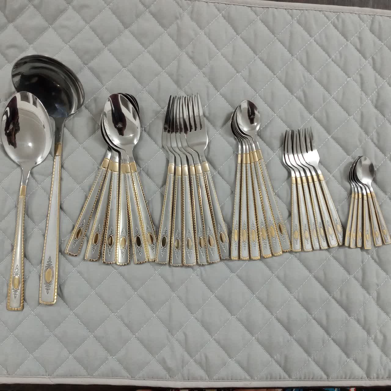 سرویس قاشق و چنگال 32 پارچه دسته طلایی یونیک لایف 6 نفره