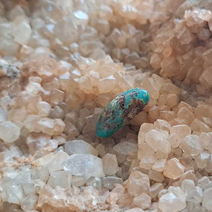 نگین فیروزه نیشابور کد 9129