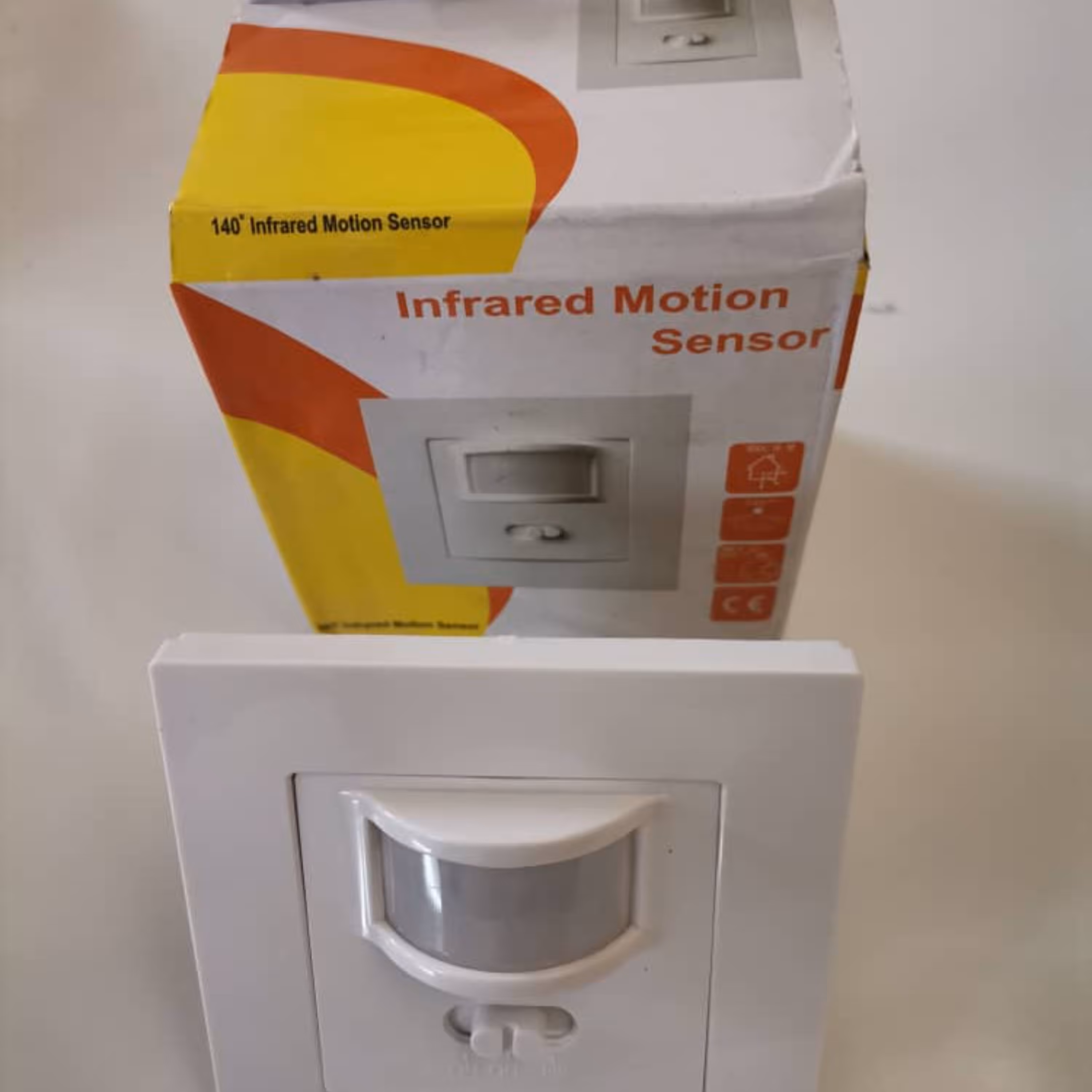 سنسور حرکتی دیواری - توکار