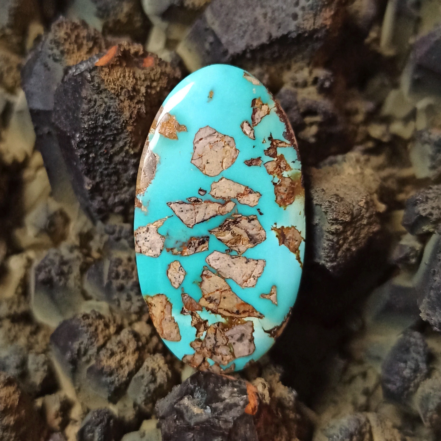 نگین فیروزه نیشابوری آبی کاسنی طبیعی احیا نشده F31