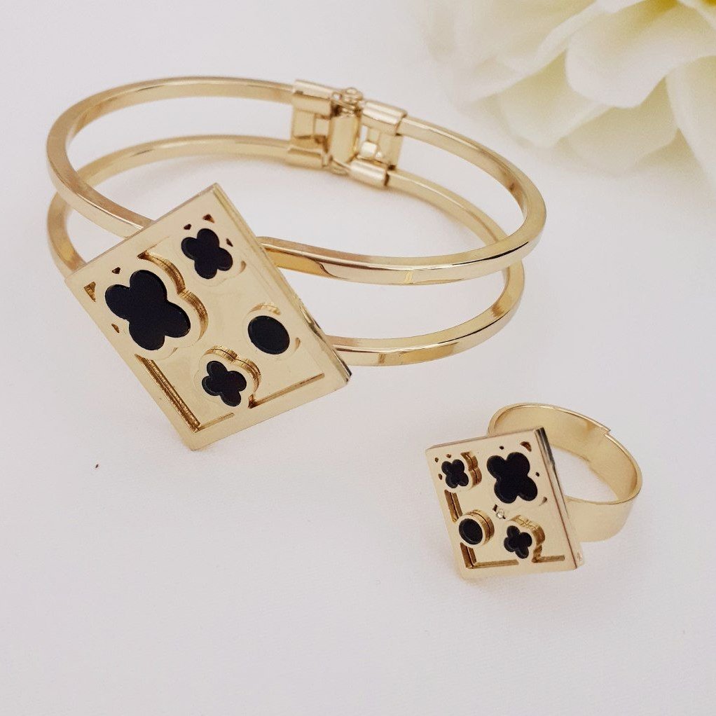 ست دستبند وانگشتر استیل طرح طلا رنگ ثابت ضد حساسیت فری سایز