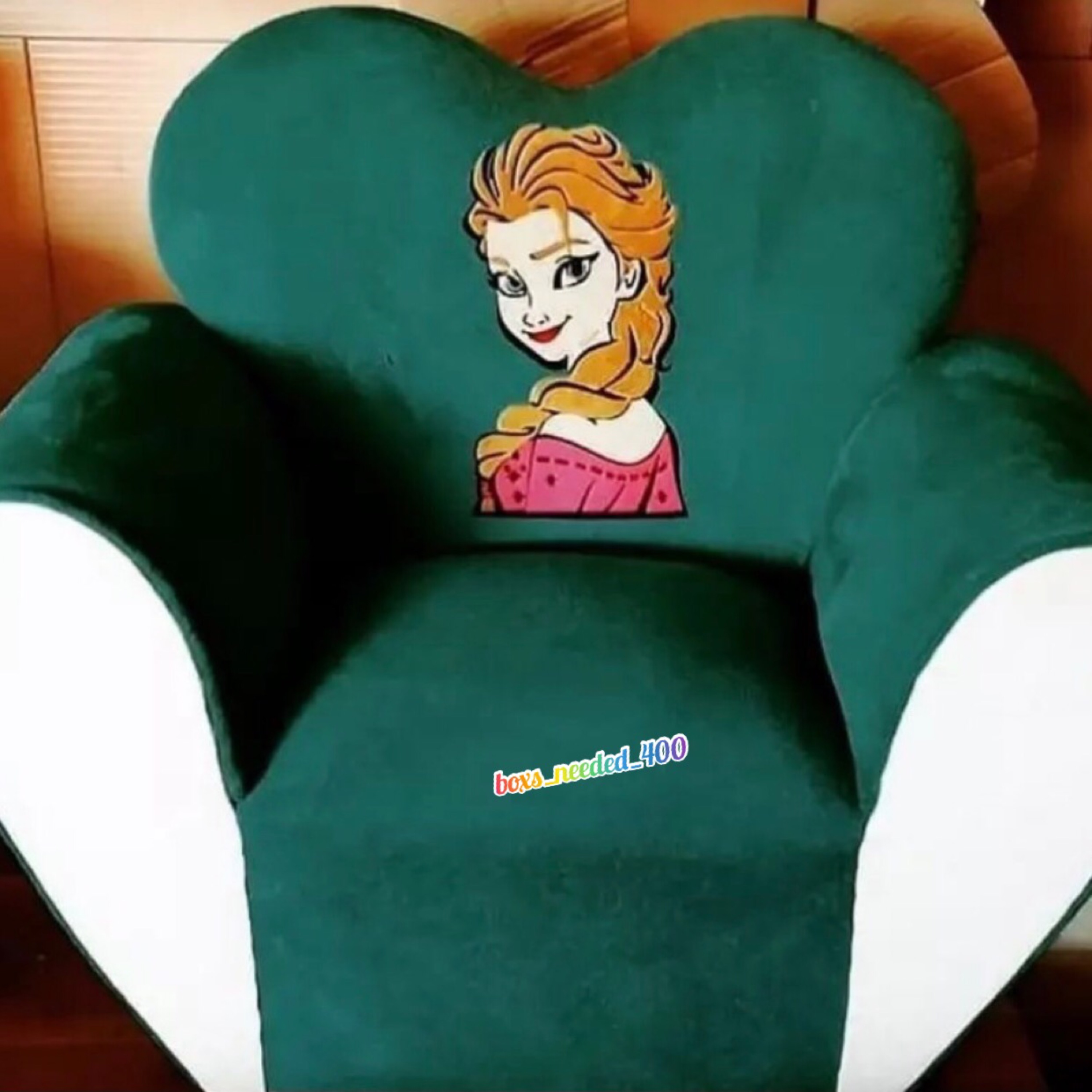 مبل پایه دار