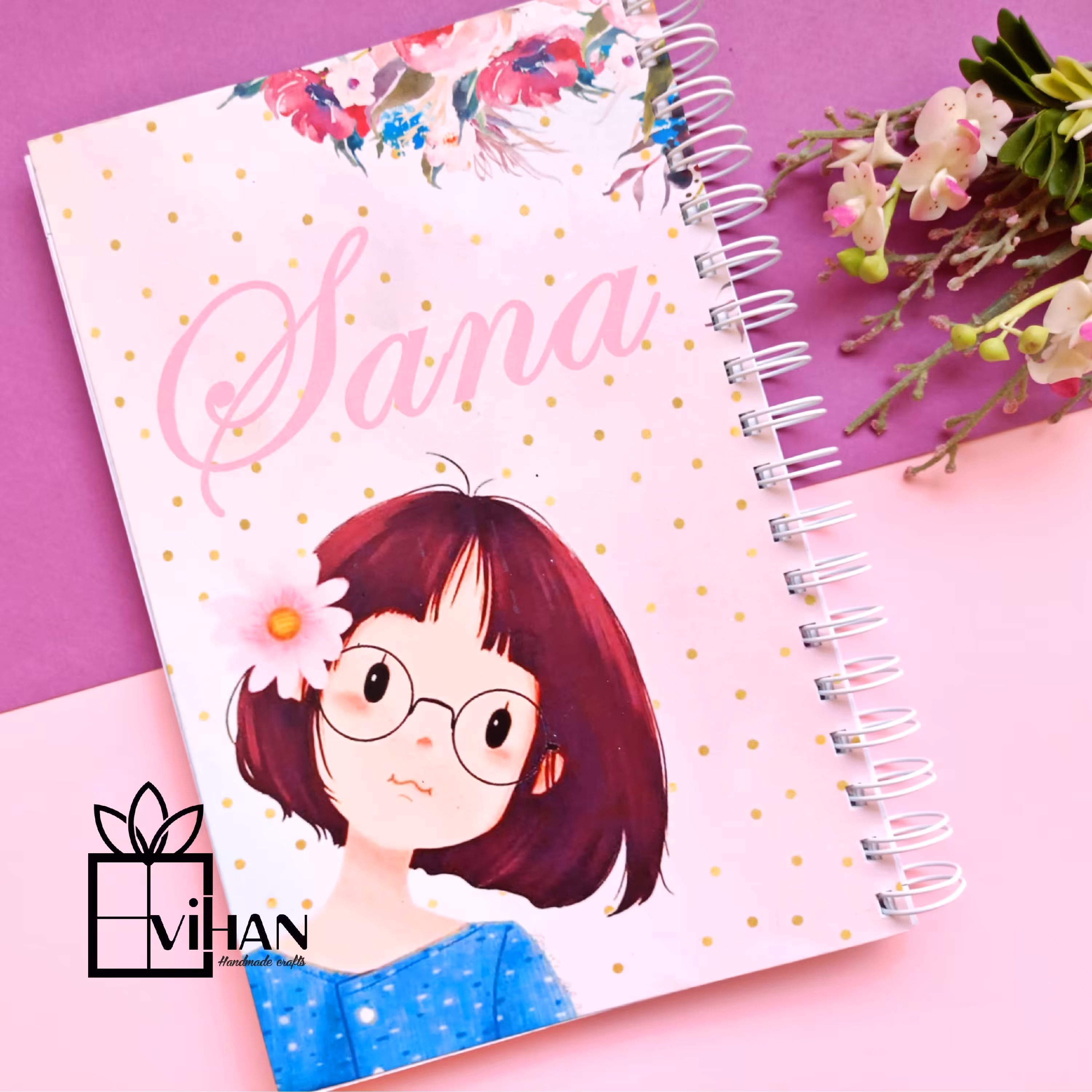 طراحی و اجرای دفترهای سفارشی  اختصاصی با چاپ اسم و مشخصات بر روی جلد دفتر 