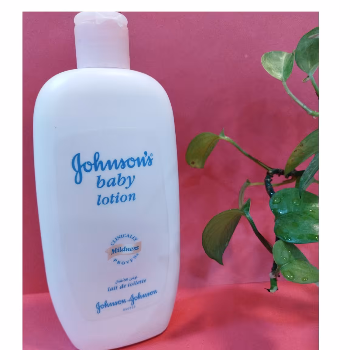 لوسیون بدن بچه ضد حساسیت جانسون 300 میل 