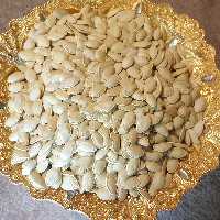 تخمه کدو درشت گوشتی تازه و درجه یک (یک کیلو)