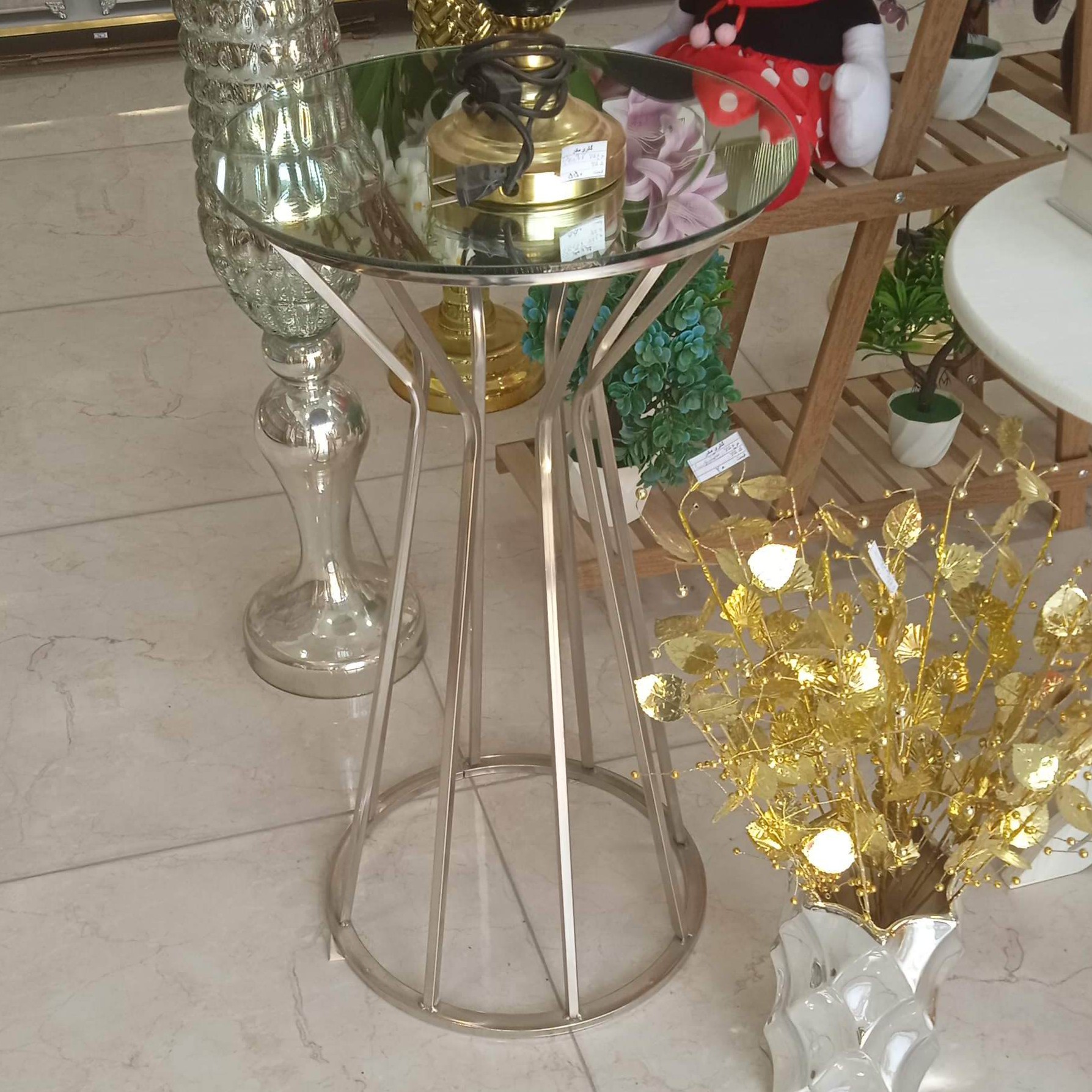 میز عسلی فورتیک کنار سالنی