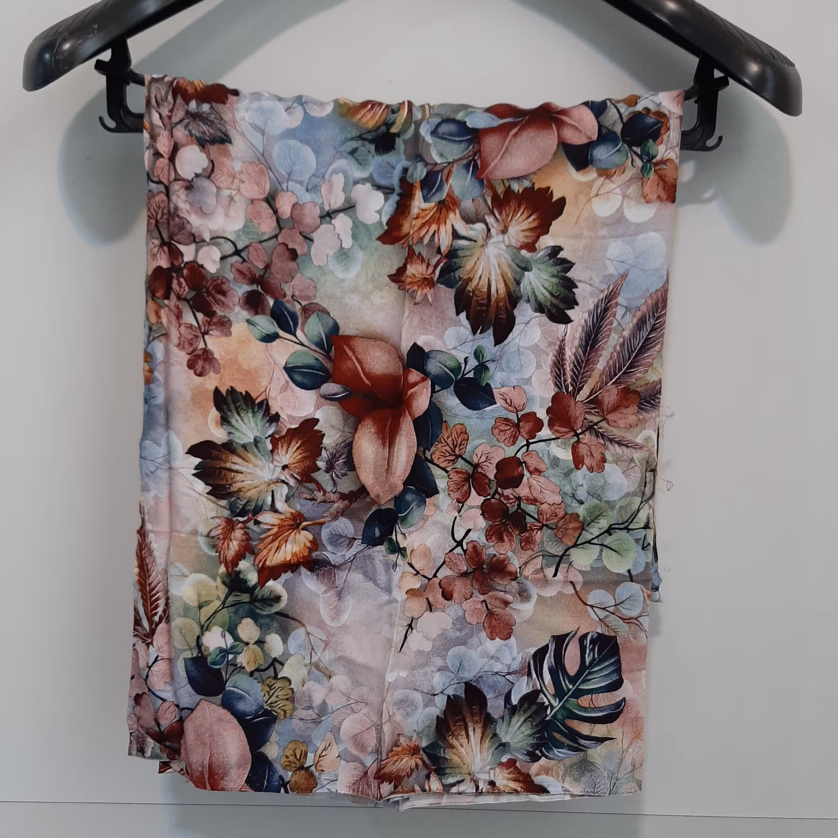 پارچه نخی وارداتی طرحدار قواره 2.5 متری.پارچه وارداتی .پارچه نخ پنبه.پارچه ساده.پارچه مجلسی.پارچه خاص.پارچه