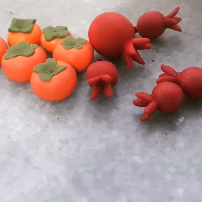 خرمالو وانار خمیری عمده یلدا وپاییز