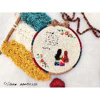 قاب گلدوزی دوستانه 20