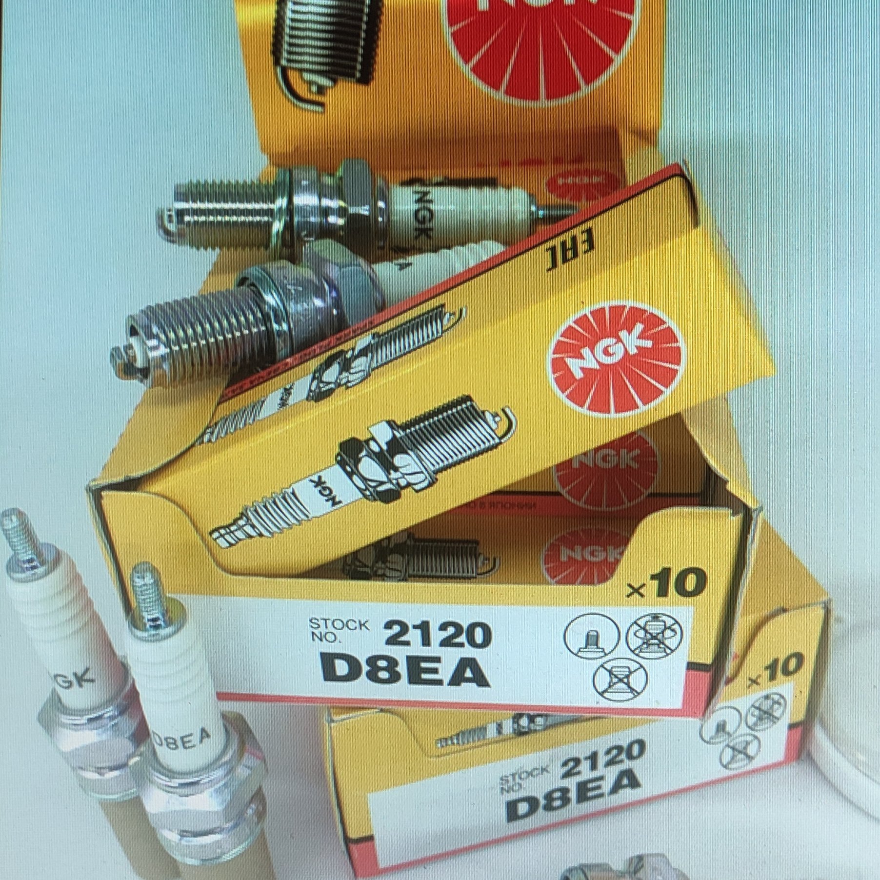 شمع NGK ژاپنی اصل  مناسب موتور سیکلت 