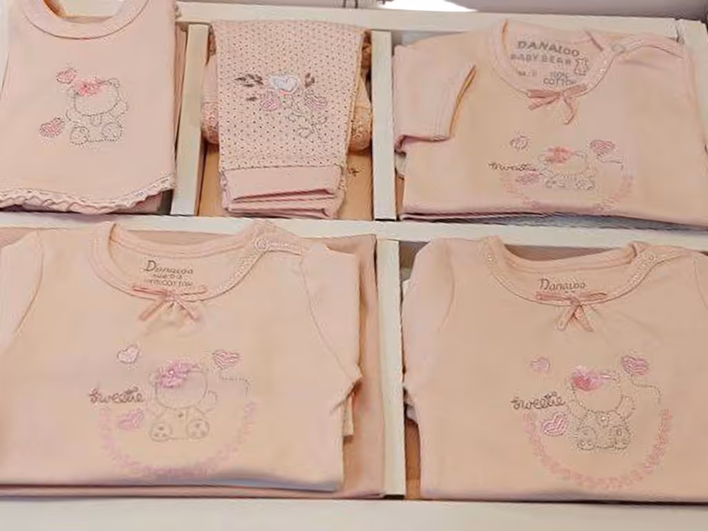 ست بیمارستانی 19 تکه نوزادی رنگ صورتی طرح خرس دانالو Danaloo