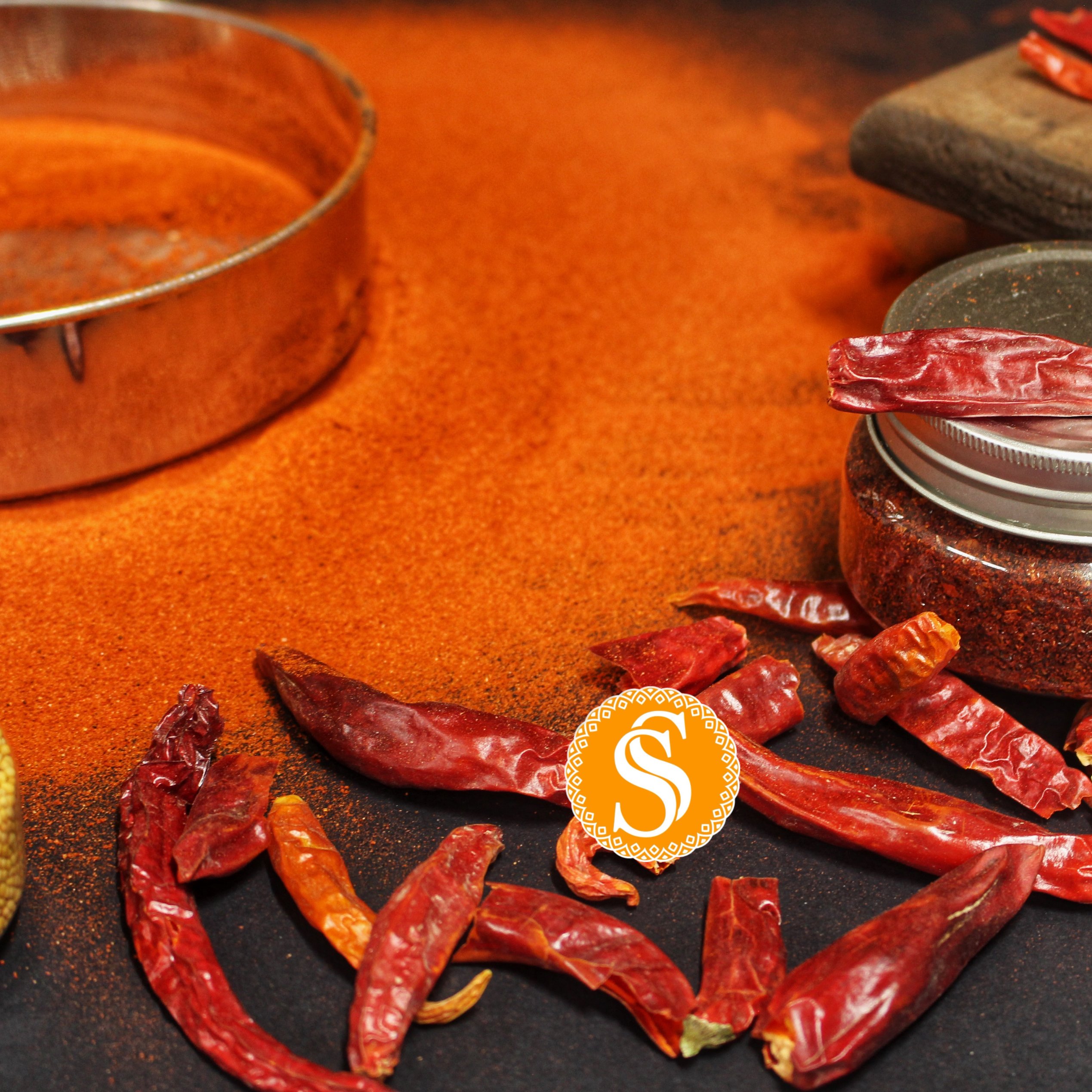 پودر فلفل قرمز هندی 150 گرمی با بسته بندی لاکچری 