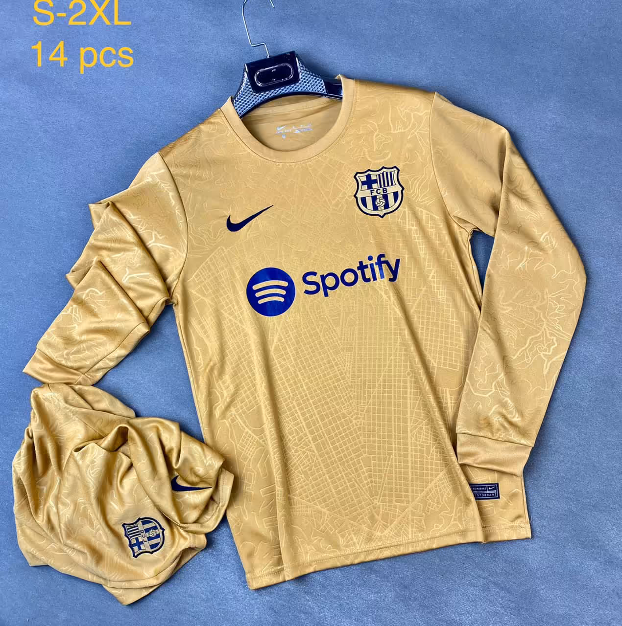 کیت دوم بارسلونا آستین بلند (پیراهن شورت) فصل 2022-2023 ورژن هواداری