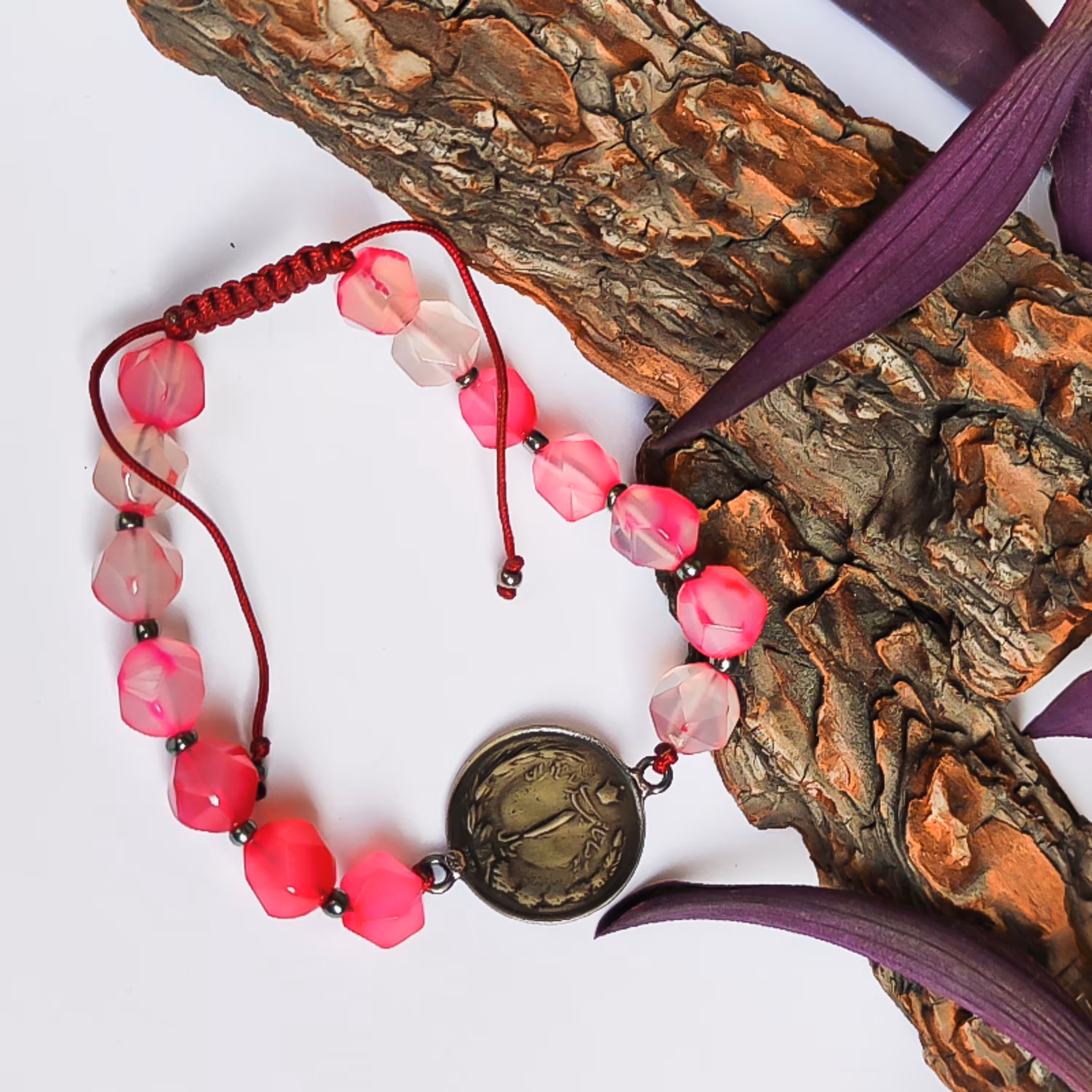 دستبند سنگ و سکه نقره با عیار 925 