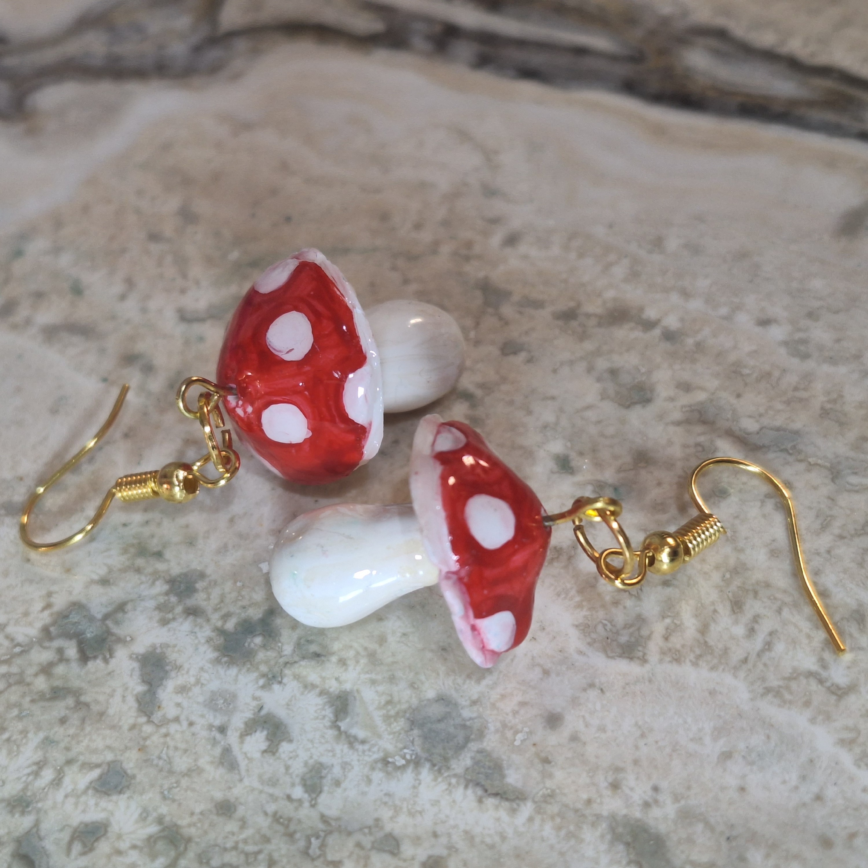 گوشواره قارچ، گوشواره دست ساز