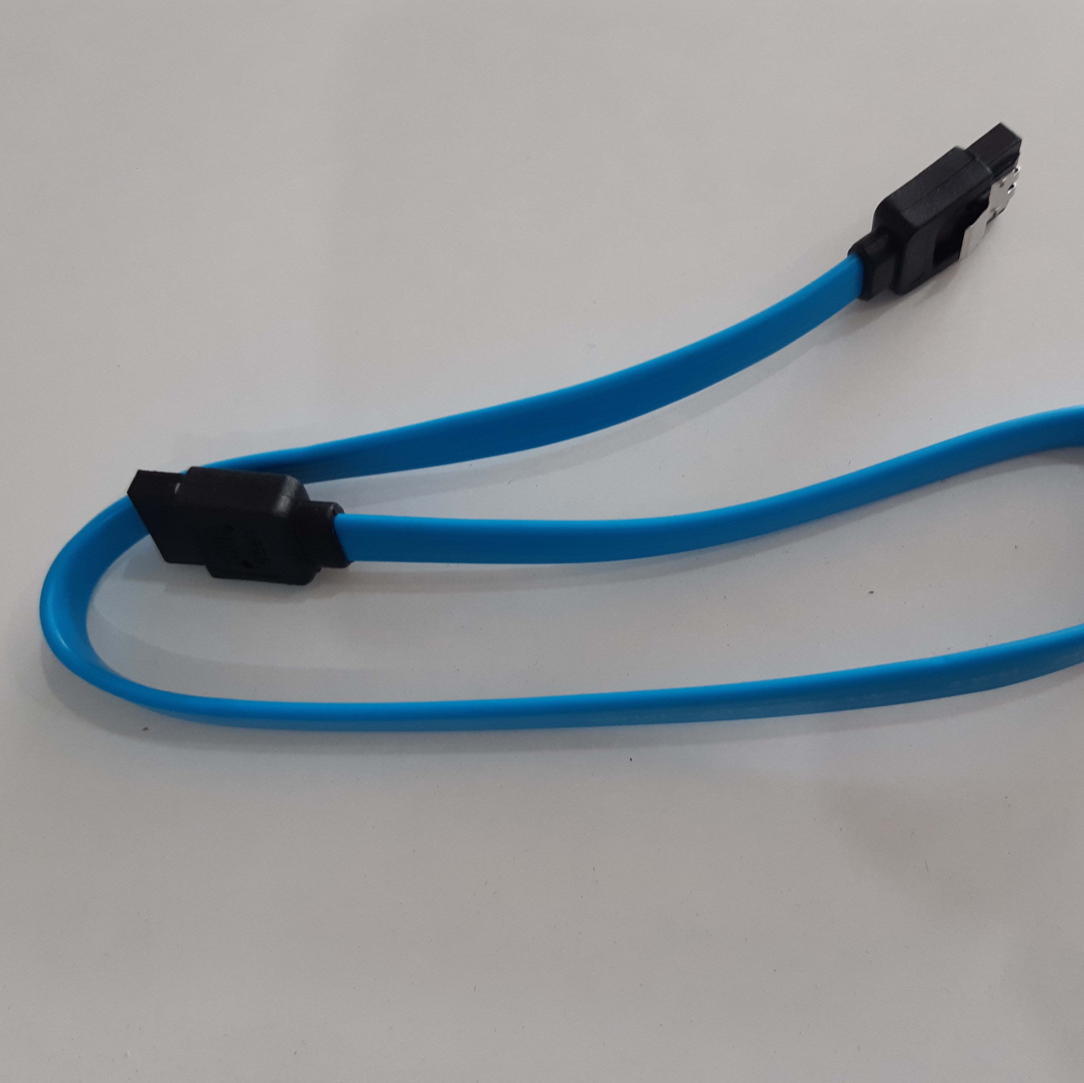 کابل اصلی Data SATA قفل دار رنگ آبی