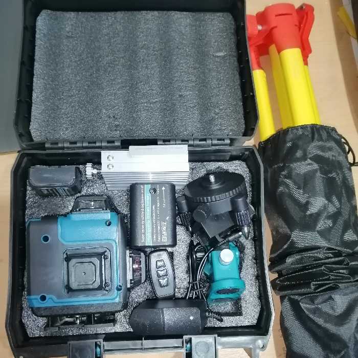 تراز لیزری 4بعدی 360درجه ماکیتا به سه پایه بلند