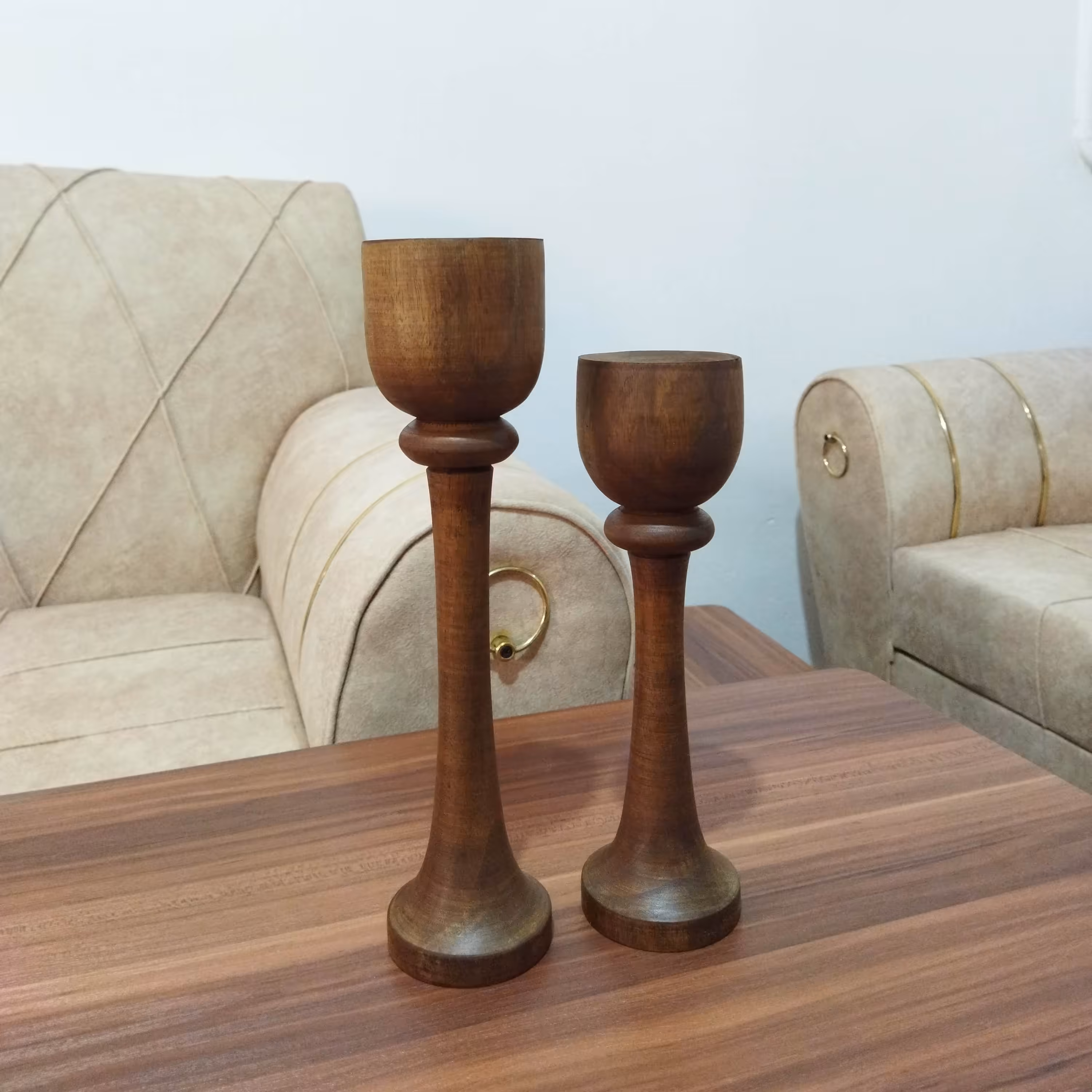 شمعدان چوبی خراطی شده در دو سایز