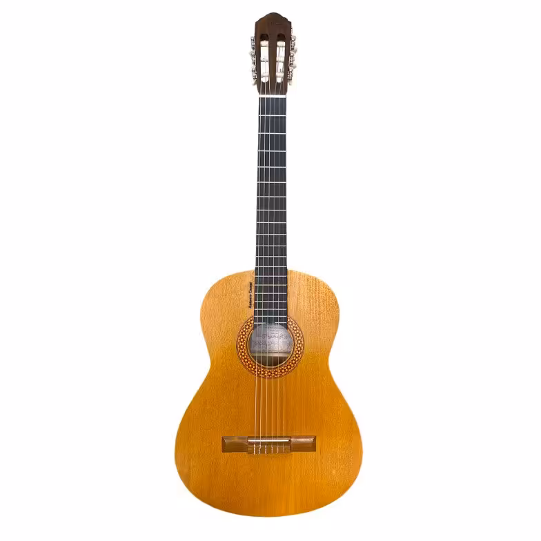 گیتار آنتونیو سزار 