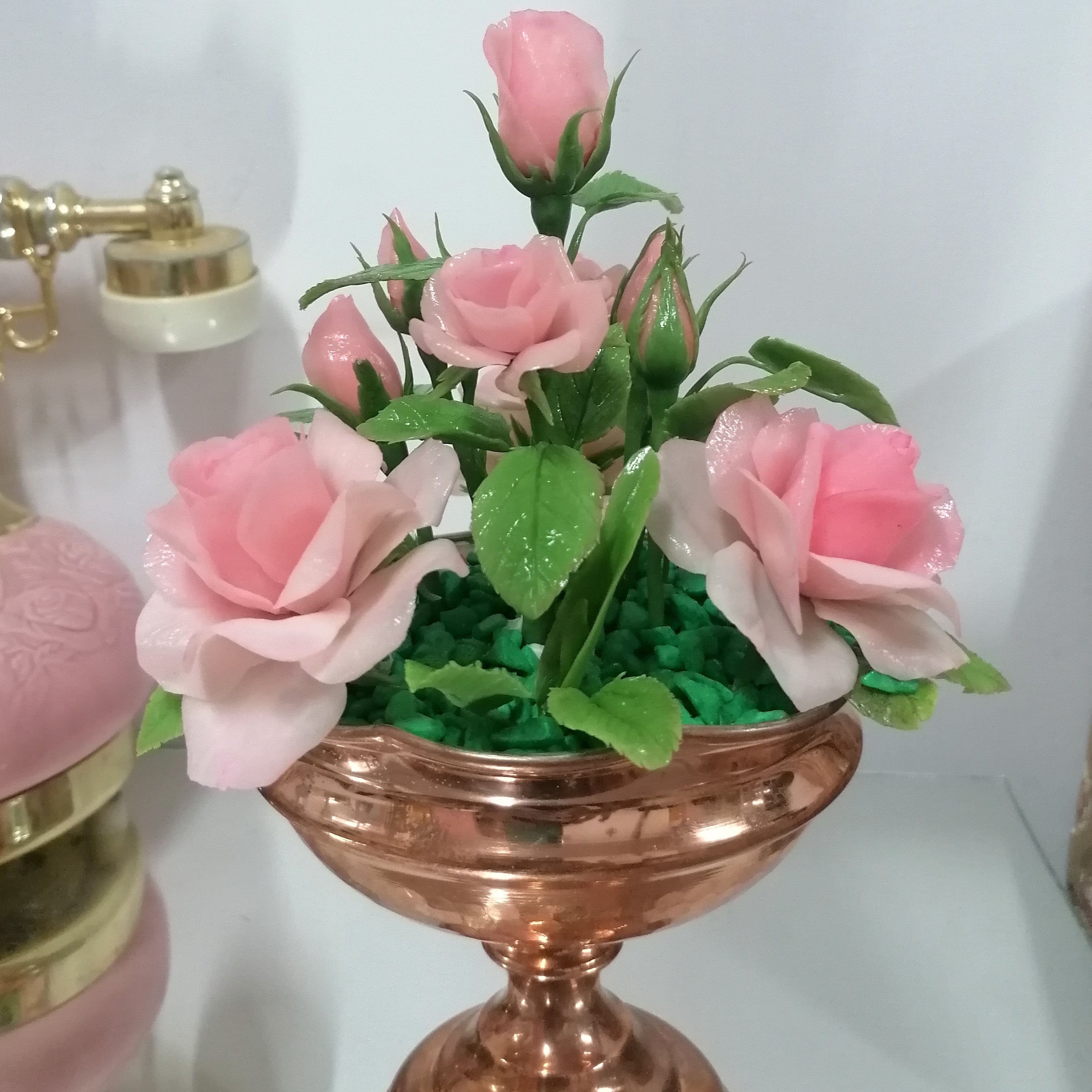 کادویی شیک و زیبا، گلدان رز صورتی بدون تغییر یا شکستن ارسال خواهد شد