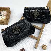 کیف پاسپورتی در دو طرح رنگ مشکی