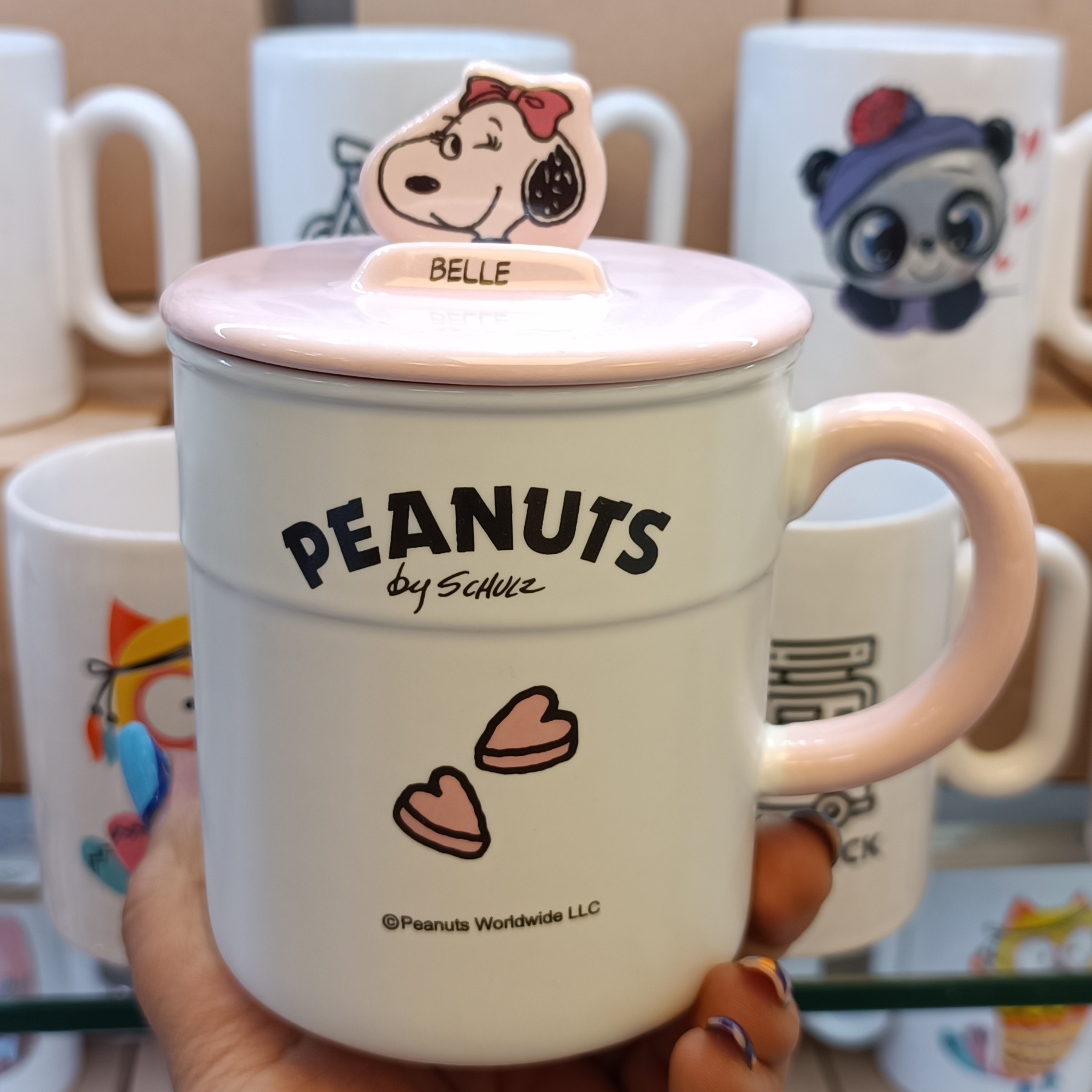 ماگ وارداتی با کیفیت عالی (مدل اسنوپی در 3تا مدل که هر کدام تکی به فروش مناسب هدیه)