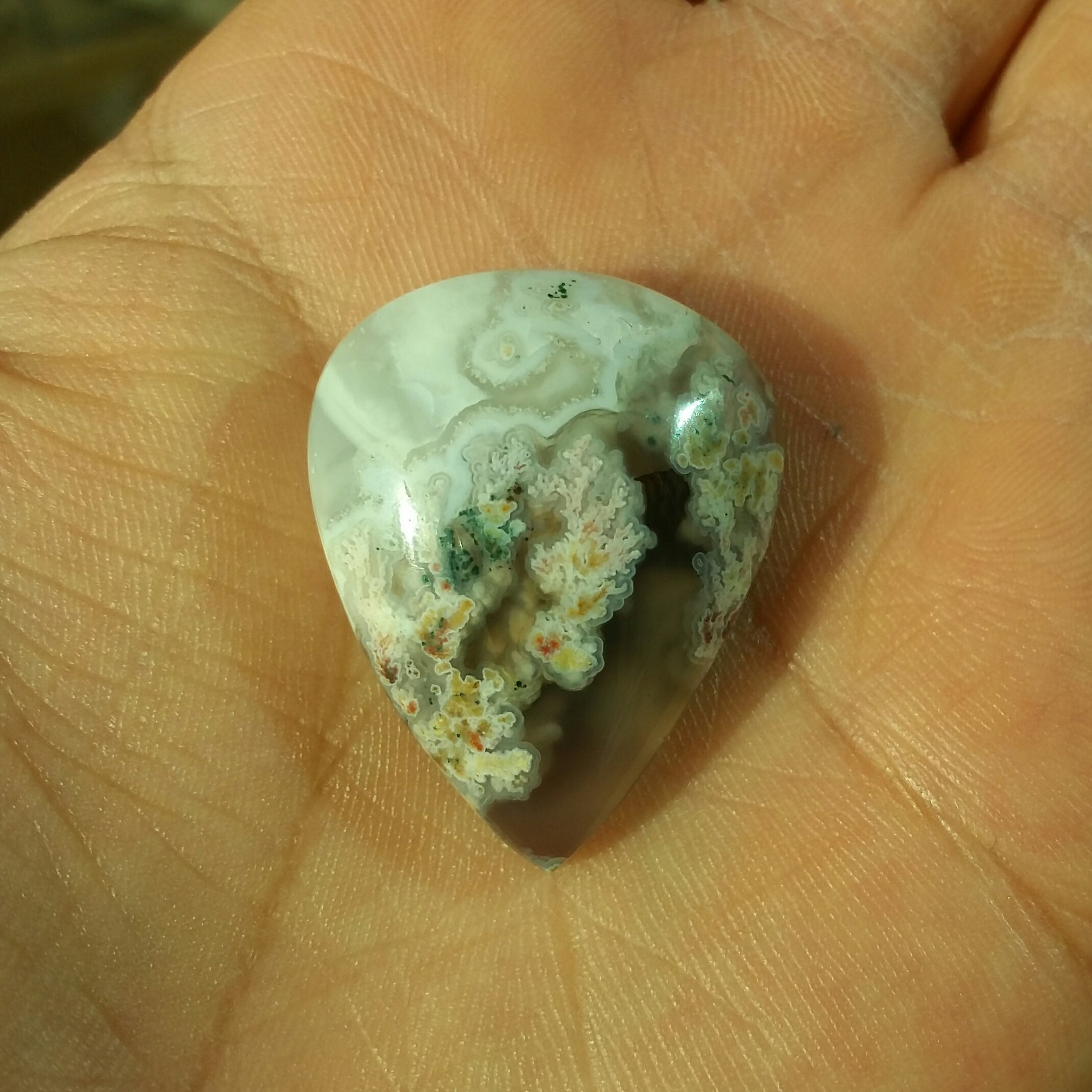 نگین شجر شکوفه 7رنگ تراش دامله فانتزی بسیار خاص شاهکار خلقت