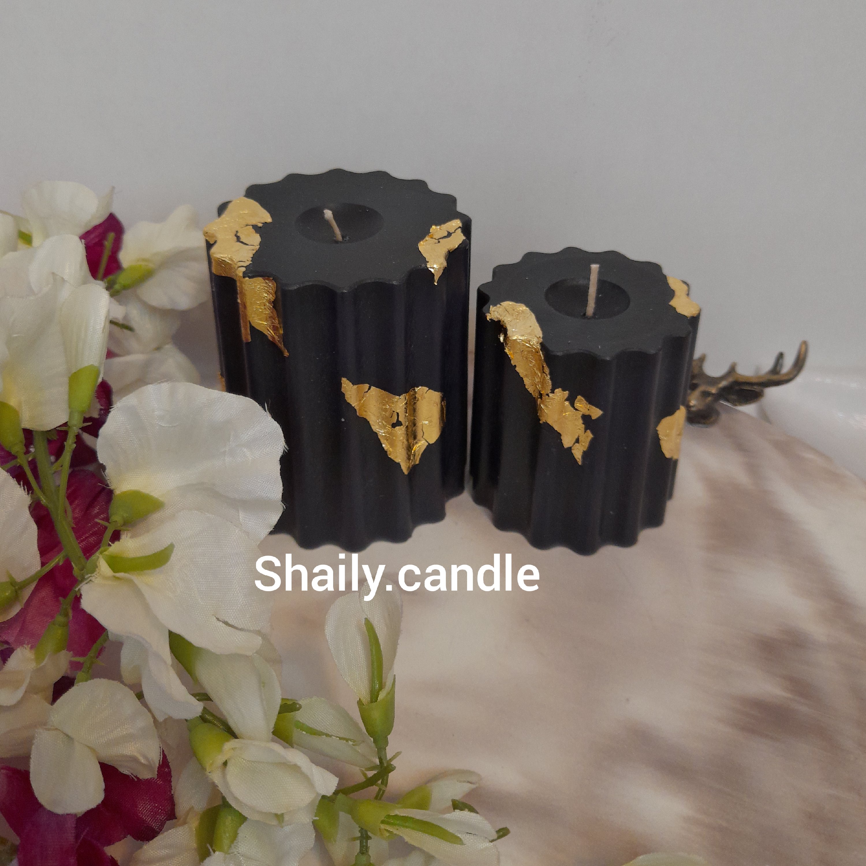 ست دو عددی شمع استوانه رنگ مشکی با تزئین ورق طلا 