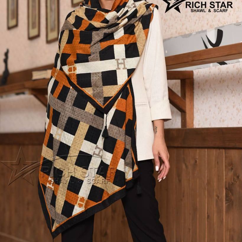 شال نخی منگوله دارزنانه ودخترانه  قواره دار جنس نخی  باطرح ورنگ مطابق تصویر طرح ورنگ عالی مناسب همه مناسبتها