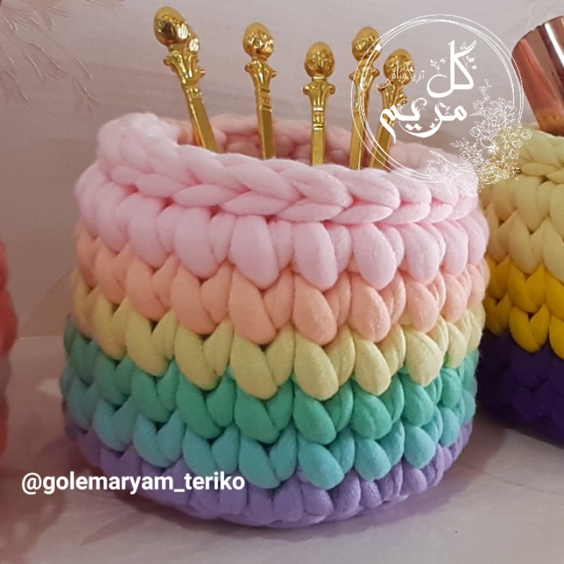 سبد تریکو رنگین کمانی