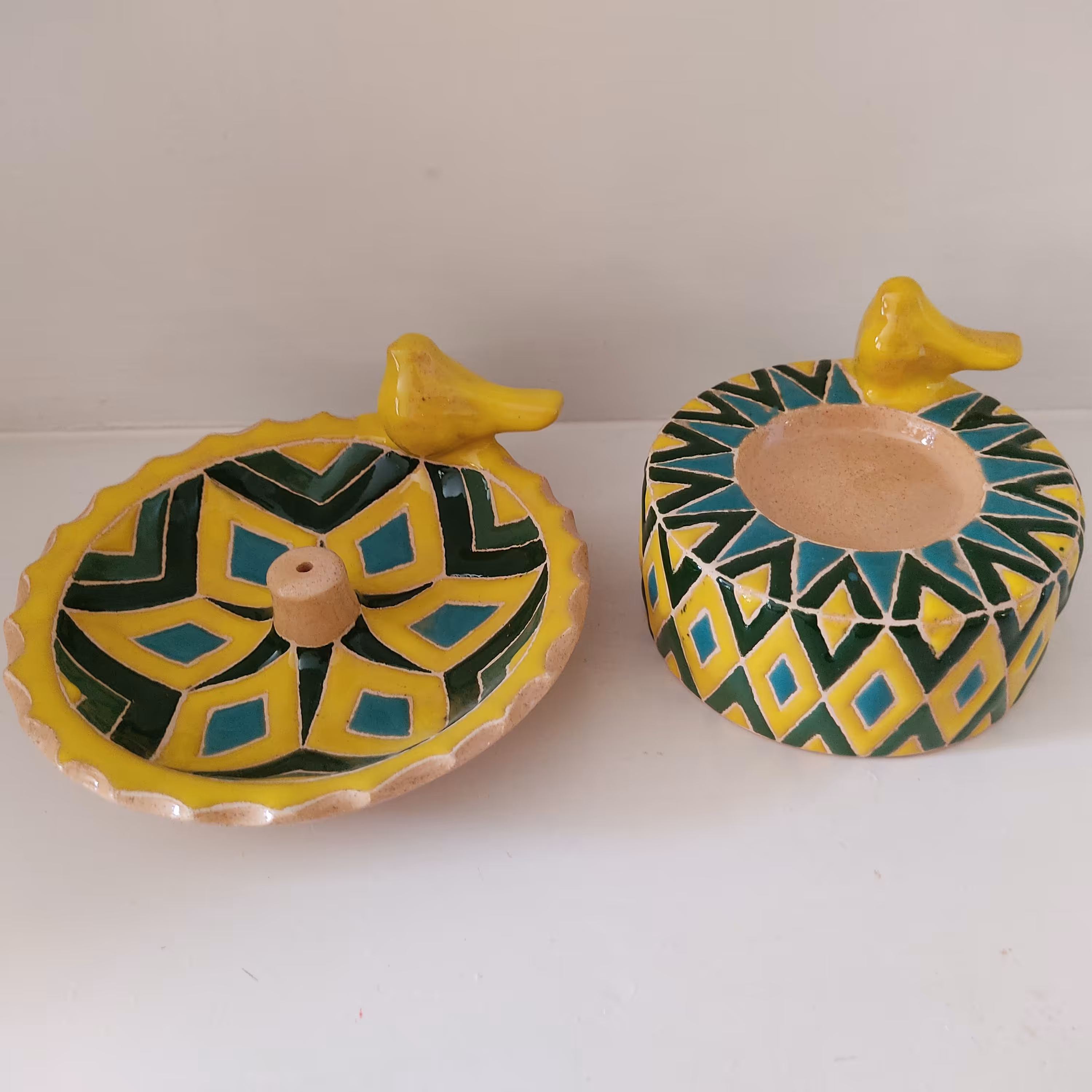 جاعودی میناکاری سفال. هدیه آرامش. طرح سبزه قبا